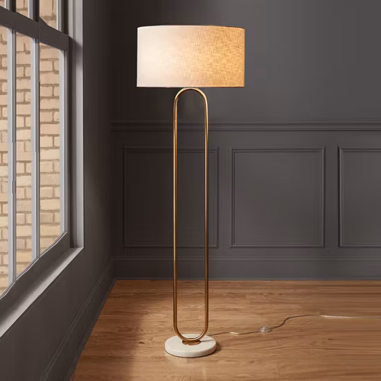 Lampada da tavolo in marmo con paralume in tessuto